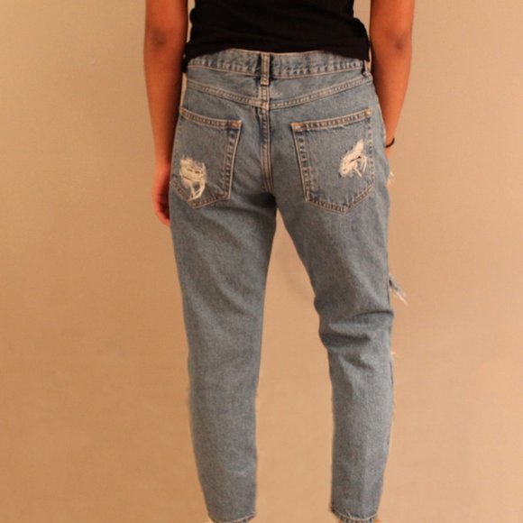 🛍FOREVER 21🛍 Ripped/Distressed Jeans - Picture 2 of 2